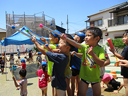 水鉄砲！シューッ！